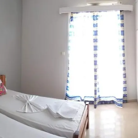 Zodiac Appartments 2 Lägenhetshotell Nidhrion